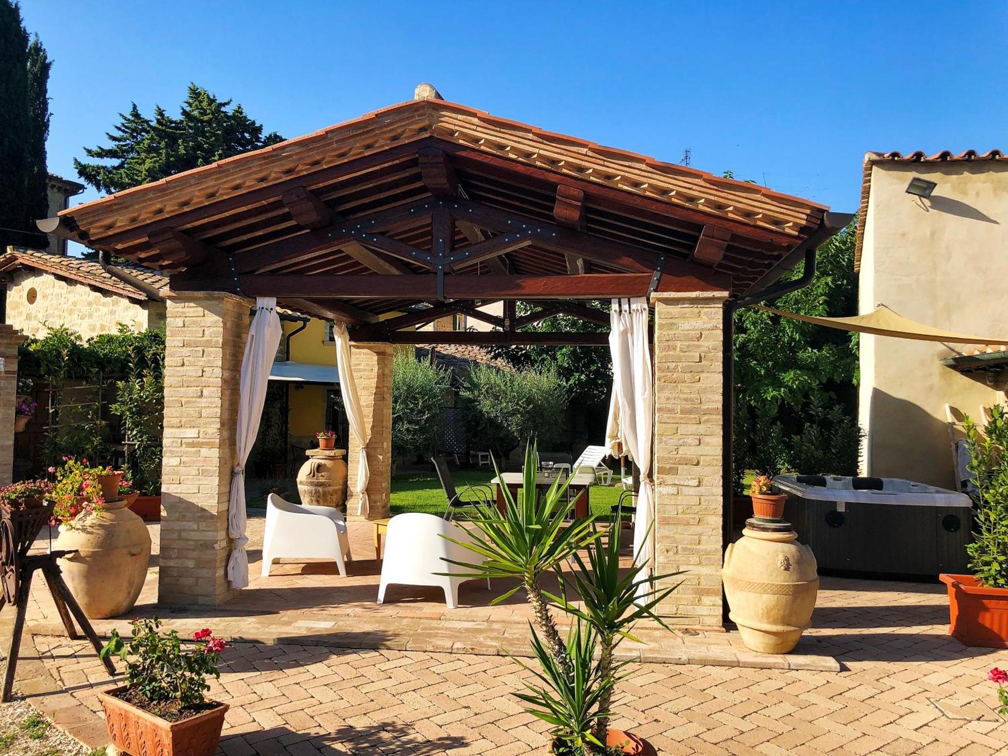 Il Cortile Delle Rose Holiday House Perugia Ngoại thất bức ảnh