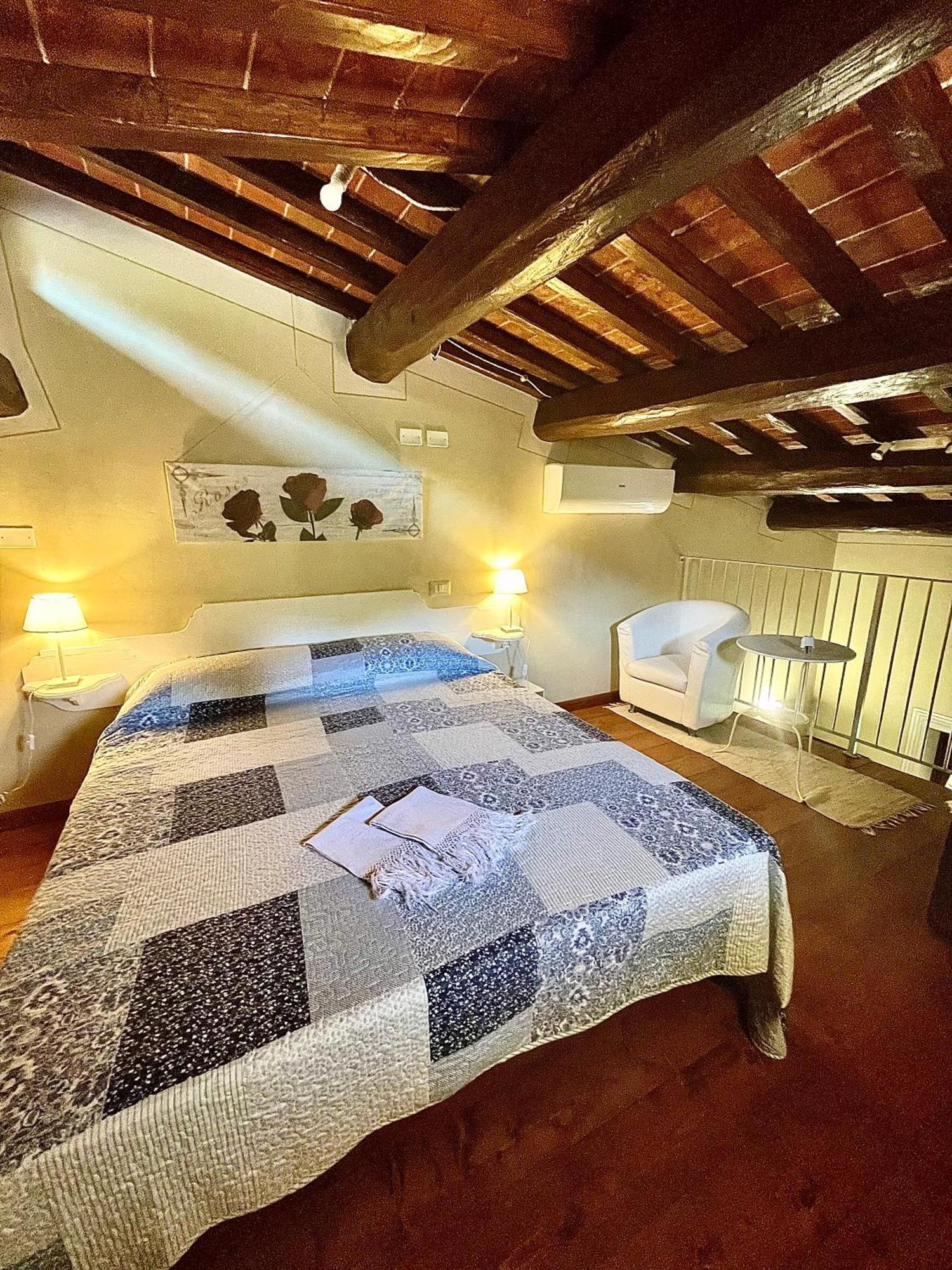 Il Cortile Delle Rose Holiday House Perugia Ngoại thất bức ảnh