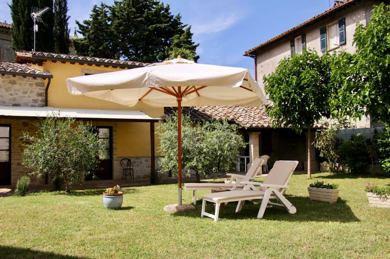 Il Cortile Delle Rose Holiday House Perugia Ngoại thất bức ảnh